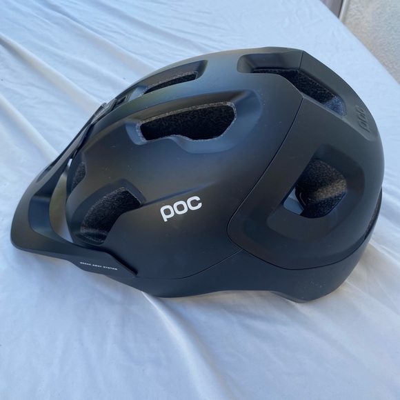 POC Other - POC Axion Cycling Helmet / used once